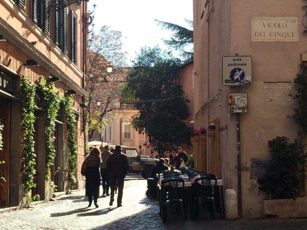 Affittacamere La Casa Magica Via Mameli *
